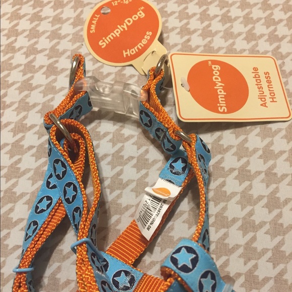 NWT. SimplyDog dog harness. Star pattern. Size small. - Picture 1 of 4